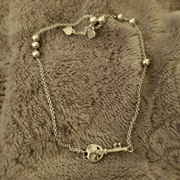 Jewelry - Sterling silver key bracelet